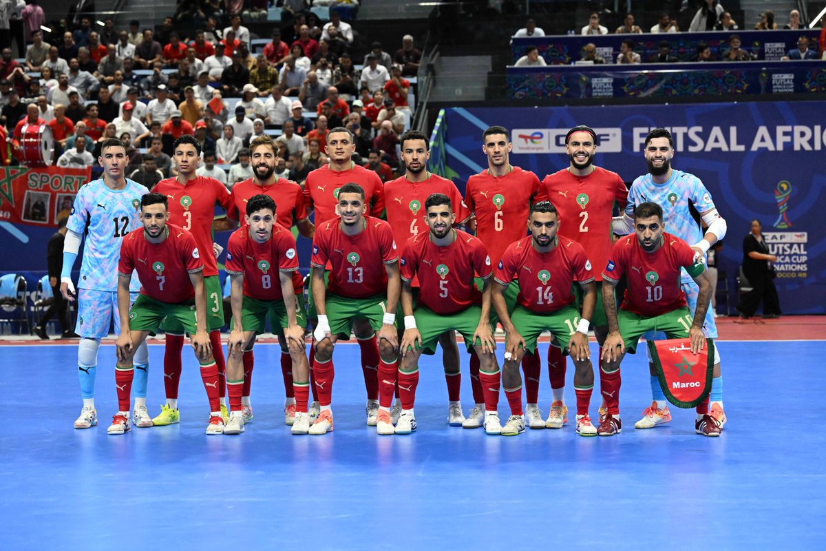 csport_ma's tweet photo. 3 matchs. 3 victoires. 17 buts.
🇲🇦 Le Maroc a fait une démonstration de force en phase de groupes. Qui sera son adversaire lundi en demi-finale : l'Egypte ou l'Angola ? 👇
#CANFutsal #Maroc https://t.co/wwFLVEWYuR