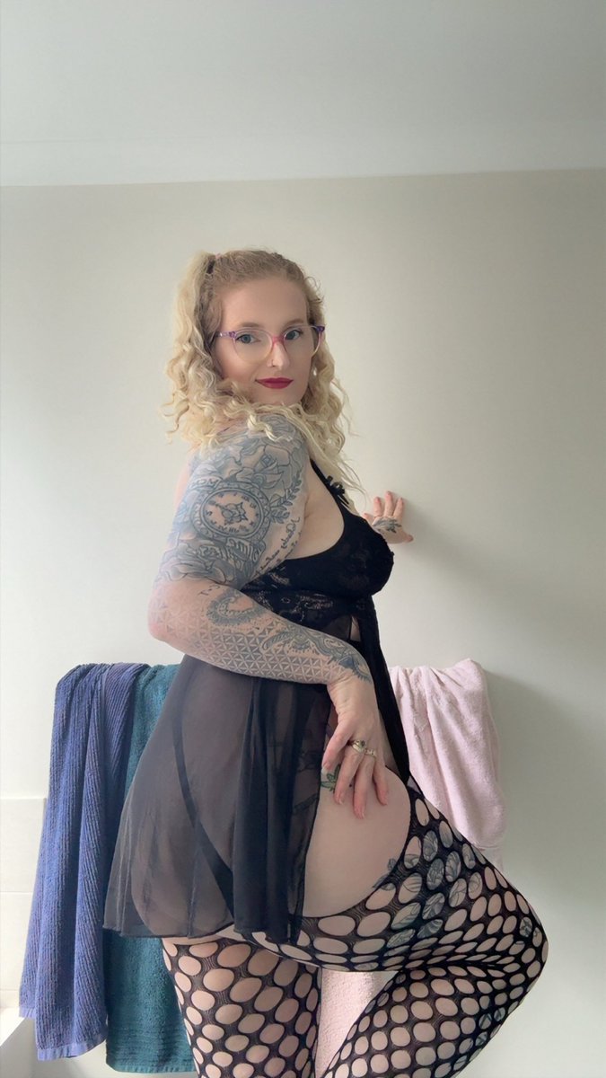 JDT420OF's tweet photo. 🖤🖤 #onlyfanscreator #paypig #sugardaddy #goodgirl https://t.co/ZlIz68554t