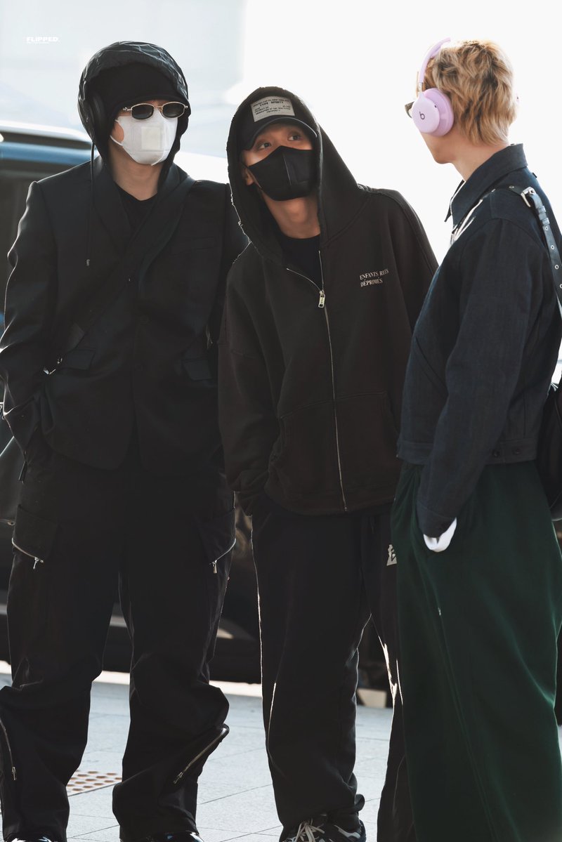 FLIPPED_HaeChan's tweet photo. 261017 출국

#해찬          #HAECHAN         #NCT127 https://t.co/h9z7osOVoP