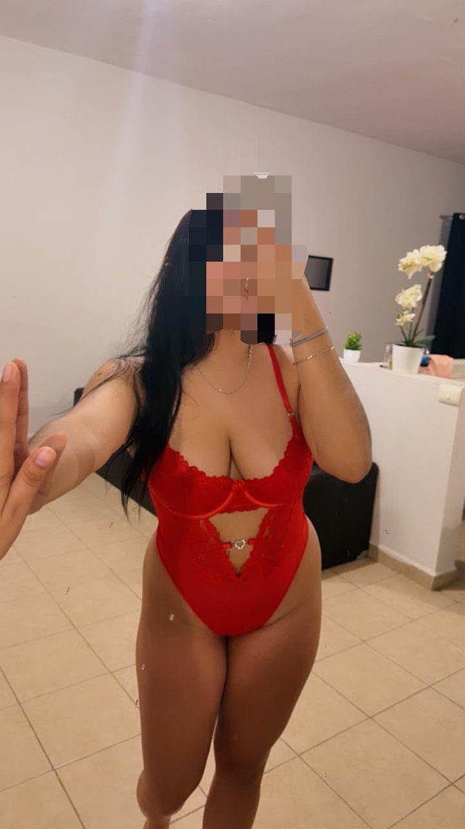Fcccyg's tweet photo. Sigan a mi amiga  AZUL 💙🩵
 Tiene apenas 20 añitos ❤️😈

 https://t.co/9mGMYVIdCm https://t.co/dKAxuoajK8