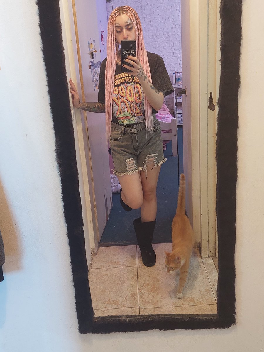Pandemoni0o's tweet photo. Extraño laa trenzas rosas </3

#nsfw #tecitoapp #tecito #babygirl #paginaazul #sugardaddy #sexy #egirl #emo #tonguesplit #onlyfans #of #contenido #alternativegirl #piercing #tattoos #bodyart #suicidegirls #bodymod https://t.co/GycFbl8tLG
