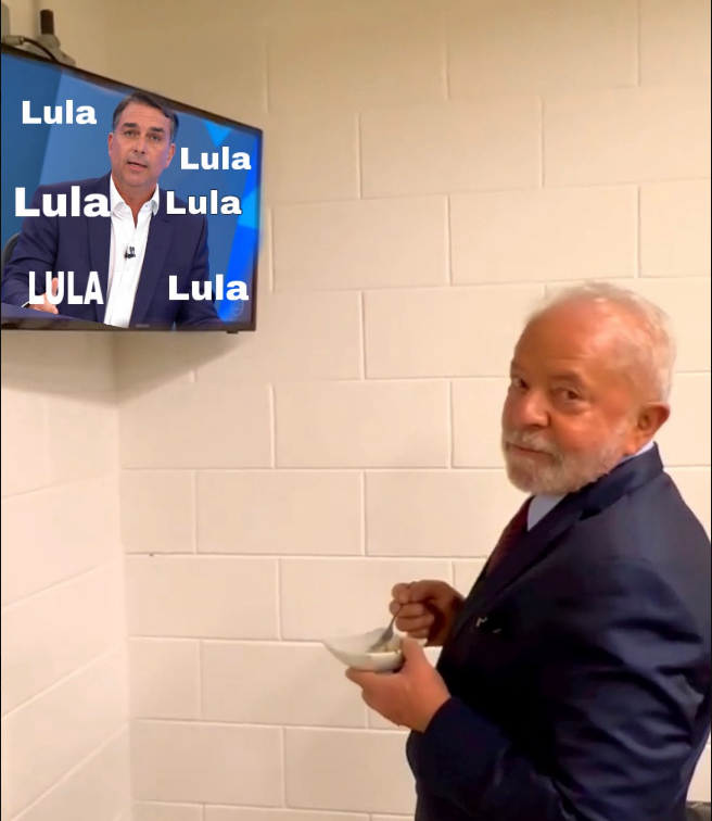 annaclarakw's tweet photo. @choquei Só fala Lula o tempo todo kkkkkkk https://t.co/TYsD37zwk2