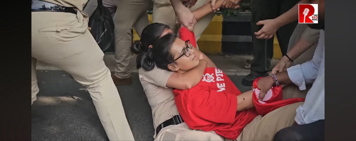 BombayTimees's tweet photo. She is a terrorist and fked very soon just like Umar khalid.
Do you wanna join , come to Delhi . 🖕That bitch want to turn India into bangladesh.
Just wait bc***

#tomorrowxtogether #TapTapGo #isfad #NuNew #LikeThis #JENO #Tesla #DelhiProtest https://t.co/ZfmDl2CRsz