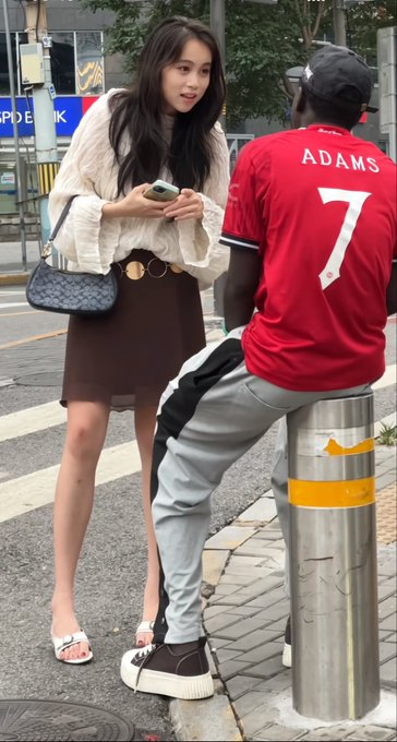 xt157878's tweet photo. 美女，我提醒你一下，圈大了就回不去了呕 https://t.co/6xY4lK023J