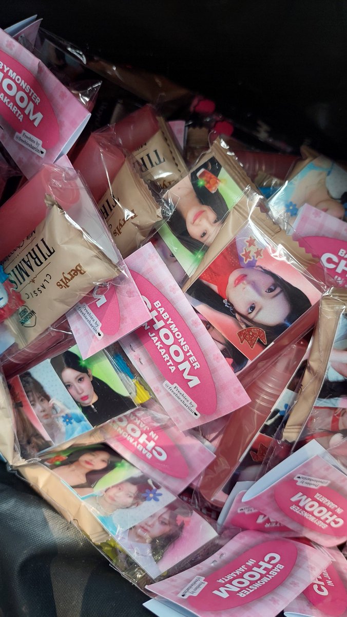 freebieshariini's tweet photo. Seneng banget karena freebiesku yang versi ini udah diadopsi sama 10 monstiez tercepat🤩

Sekarang kalian bisa freebies babymonsterku yang iniii👇🏽👇🏽 https://t.co/D5DE6opZRb