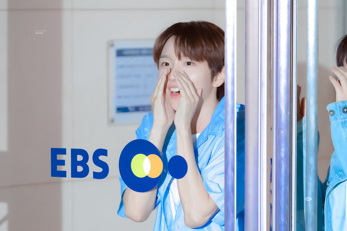 zzyou_riw's tweet photo. EBS&amp;운학 조합 새롭다 https://t.co/13fqaNQmgq