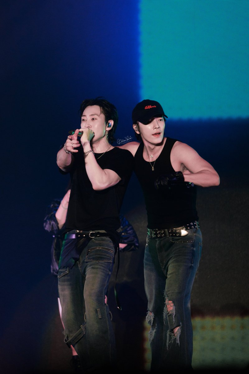 be4beingadog's tweet photo. 20261004

2026 KPOP PRIME

Photo dump

@AllRiseSilver @donghae861015 @SJ_DnE_official 

#SuperJunior #슈퍼주니어 
#EUNHYUK #은혁 #이혁재 
#DONGHAE #동해 
#Eunhae #은해 https://t.co/Juxl4h8w9C