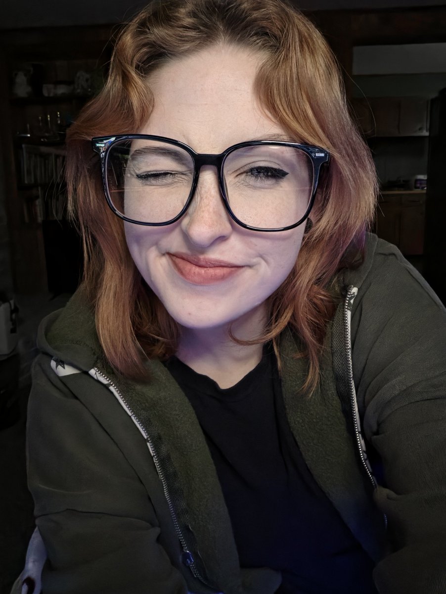appalattes's tweet photo. LIVE ON TWITCH!! ANOTHER DAY ON THE SMP 
https://t.co/lDGq7tJjxd https://t.co/PwgzDhGRLo