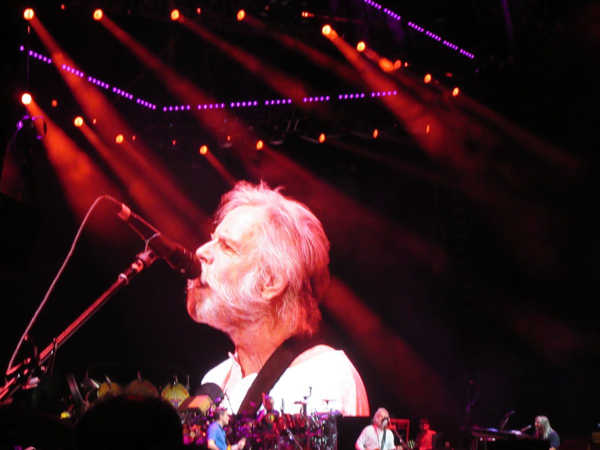 Geomeister1's tweet photo. @silverscreenz @BobWeir What a legend. https://t.co/nTg3rmxlK0