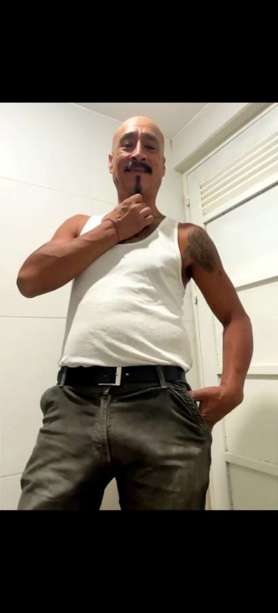 Cazadordeamor01's tweet photo. Quede así... 🤤😍

Que rico piitoteee secadha este Cholo 🥵 https://t.co/BCV0VBoYKI