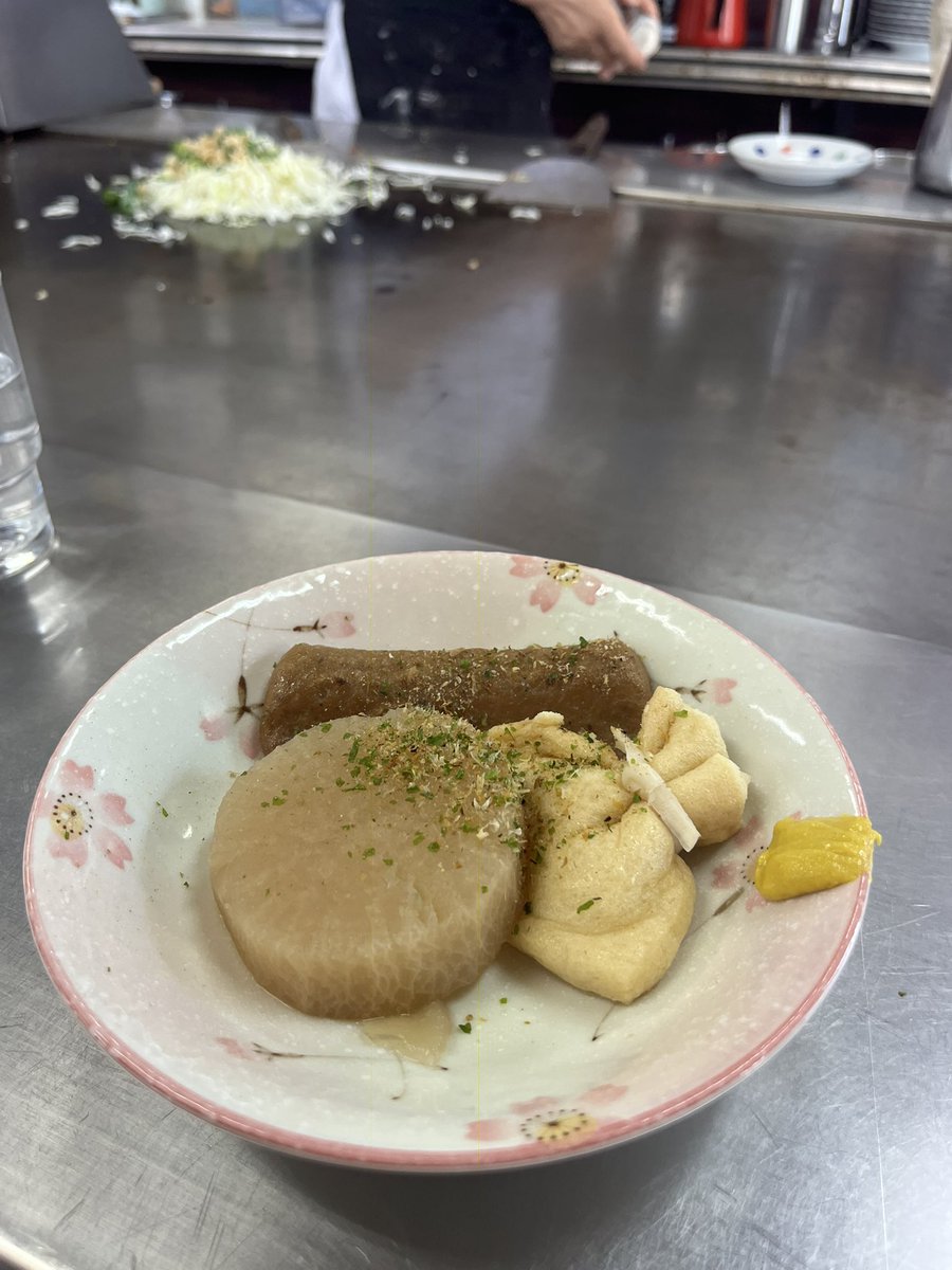daiki_camp's tweet photo. お店で初めて富士宮やきそば食べた🧑‍🍳
静岡おでんも食べれてよかったー https://t.co/6wXrcHeJw3