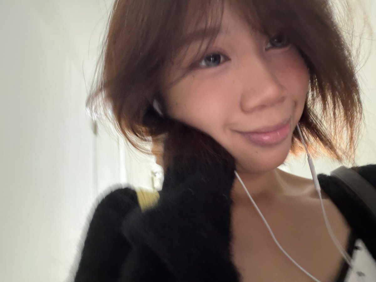 A_LuluJKT48 tweet picture