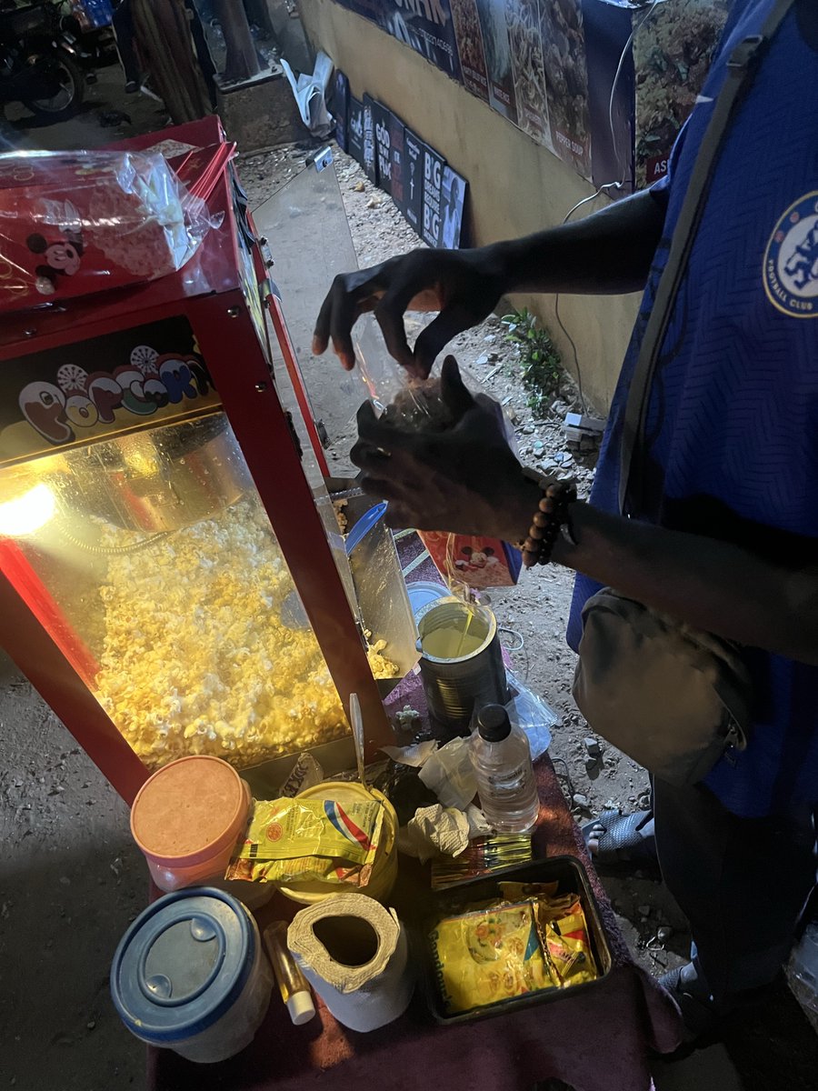 _lifeofses's tweet photo. I’ve started my popcorn business to make good use of my time after school..Whether you're hosting any event at all I’ve got you covered. My stand is Right outside Dara Classic (close to the street food bukka). Come grab a bag and treat yourself today your support means the world https://t.co/uwbufyDXzD
