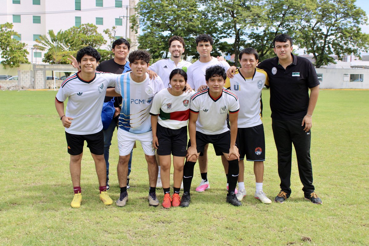 UNACAR's tweet photo. #FotosUNACAR
📸 ⚽️ Este 16 de octubre se llevaron a cabo encuentros de #fútbol 8 en la duela del Gimnasio Universitario, durante la celebración de la Semana de la Facultad de Química y el 4º Encuentro Nacional Interuniversitario de Ciencias de la Tierra #ENICT 2026🐬 https://t.co/7zK7hvzdcr