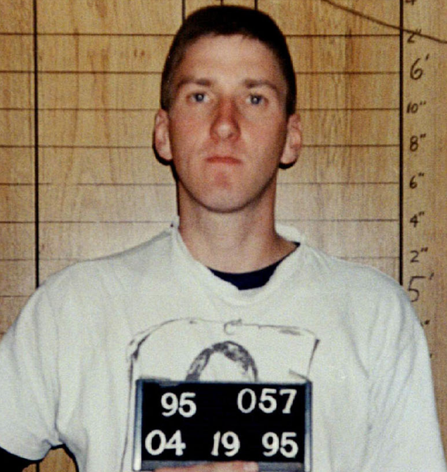TheRedPillHQ's tweet photo. Timothy McVeigh, the man accused of the 1995 Oklahoma City bombing that killed 168 people, is actually an FBI agent known as Paul Wysopal. https://t.co/6oCW4JDM01