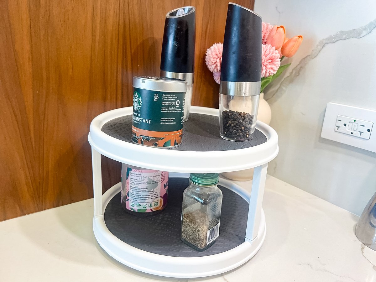 BubblyMoments's tweet photo. ✨ A little organization goes a long way! This 2 Tier Lazy Susan Turntable Organizer helps keep kitchen and pantry essentials neat and easy to reach. 🏡🧂

🛍️ Shop here ⬇️
https://t.co/dhwE01t8Fl

#KitchenOrganization #LazySusan #HomeOrganization https://t.co/PbtWFlMxwr