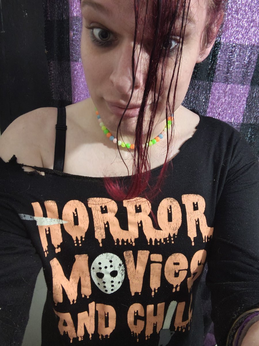 Jesiktimebomb's tweet photo. Happy Friday 

It isn't exactly a horror t but it's a horror shirt haha. https://t.co/Yv1580Adbd