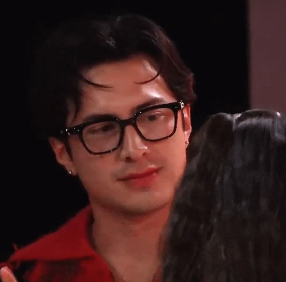 hudnose's tweet photo. how do people survive this eye contact demon https://t.co/1bzfrUYDO2