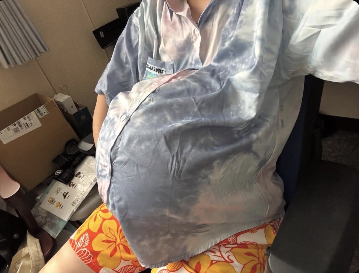 Bigbellyboy1016's tweet photo. This is the last big belly in 2024.
#mpreg #bigbellyboy #孕夫 https://t.co/mDoFxFNI09