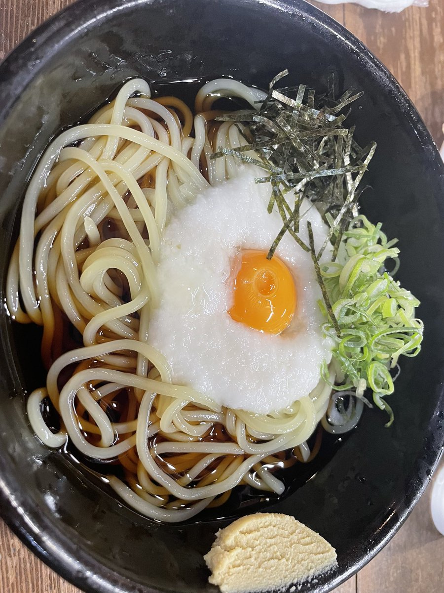 fm4p5's tweet photo. 山かけうどん😋
麺が細かったけど腰があって美味かった😋 https://t.co/OE86gR5fZH