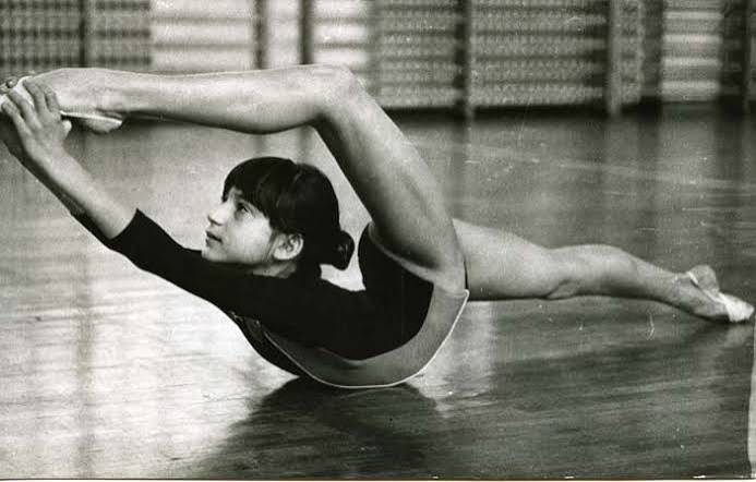 starn3llie's tweet photo. milena reljin :

164 cm / 5 ' 4 . 5
46 kg / 101 lbs

𑣲⋆ bmi : 17 . 1 https://t.co/vn6p6wQeu1