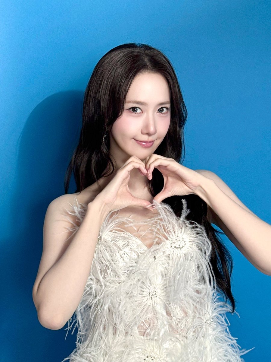 yoonadeer95's tweet photo. Lim Yoona for 2027 Girls' Generation Season Greetings 

#YoonA #윤아 #LimYoonA #임윤아 #GirlsGeneration https://t.co/Rk9E0Qxgff