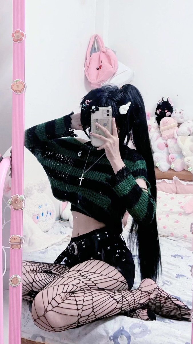 chipchipx_'s tweet photo. Ước có ai donate mua skin dao 😭 https://t.co/Hgcuxwp9gA