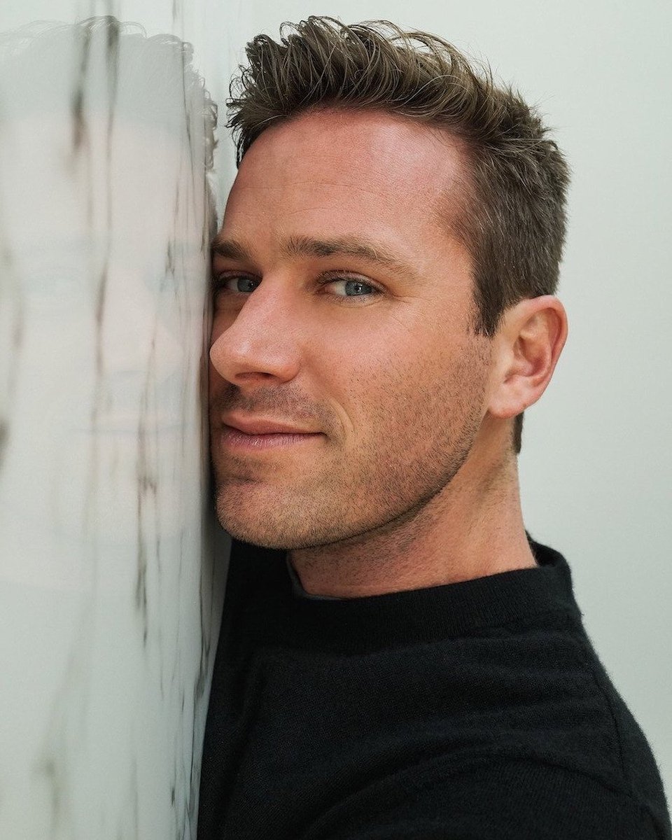 Dariasp2's tweet photo. God bless you, Armie, for the rest of this year.
You have such beautiful lips. 🫠
So, what was it about?
#ArmieHammer https://t.co/zjrEXaC5Sv