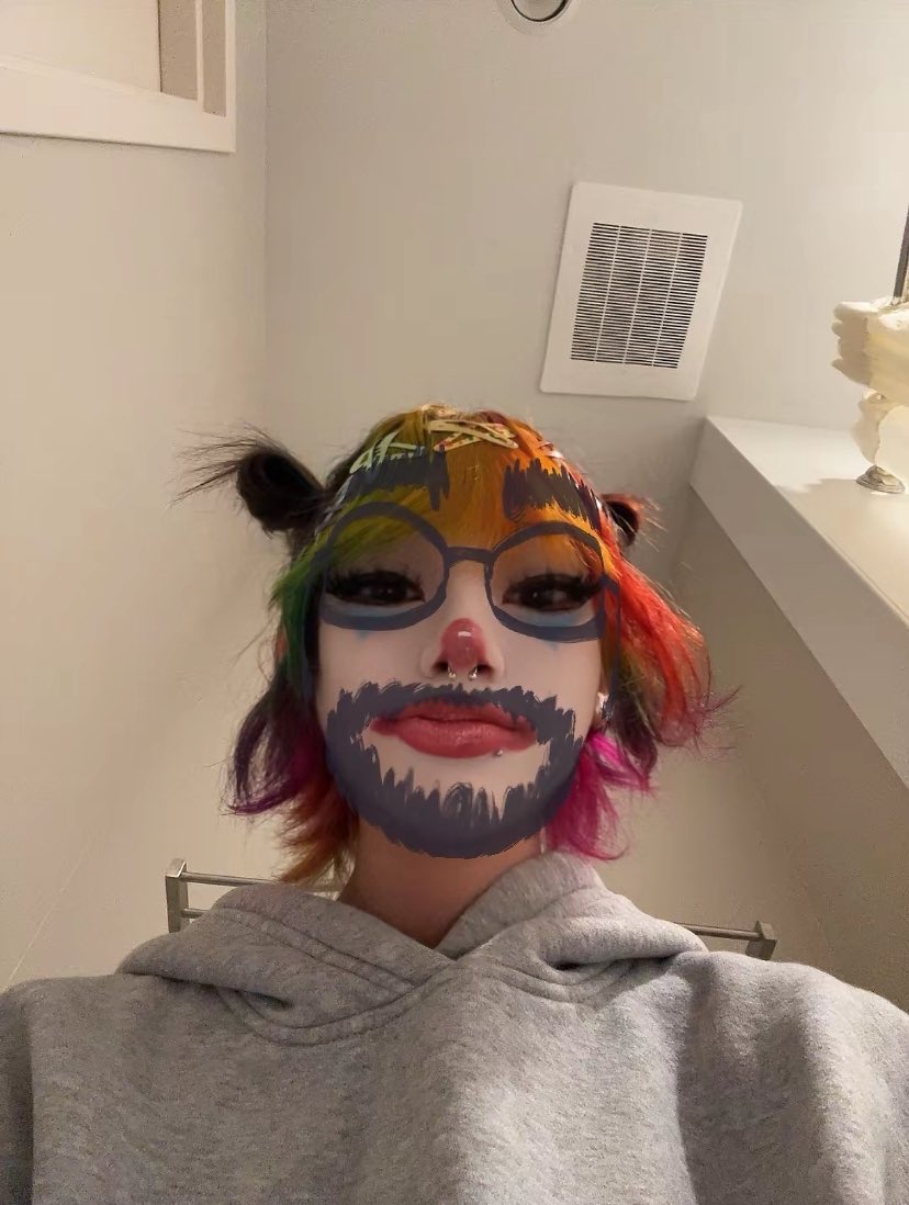 CashClownBella's tweet photo. Who wants to see the aftermath ts smells terrible. 😷 NOT FREE read my link faggot you’ll loveee sending me your money ❤️ in return i will treat you like shit and help you pump your little shrimp until you go broke.☺️🌯
#findom #farting #scat #toilet #paypig https://t.co/DF8qZwQvq3