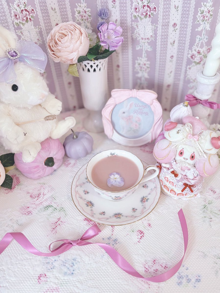m_mmmponya's tweet photo. マホイップちゃんとうさぎハロウィンなお茶会🐰🫖 https://t.co/YilU2ALLZ2