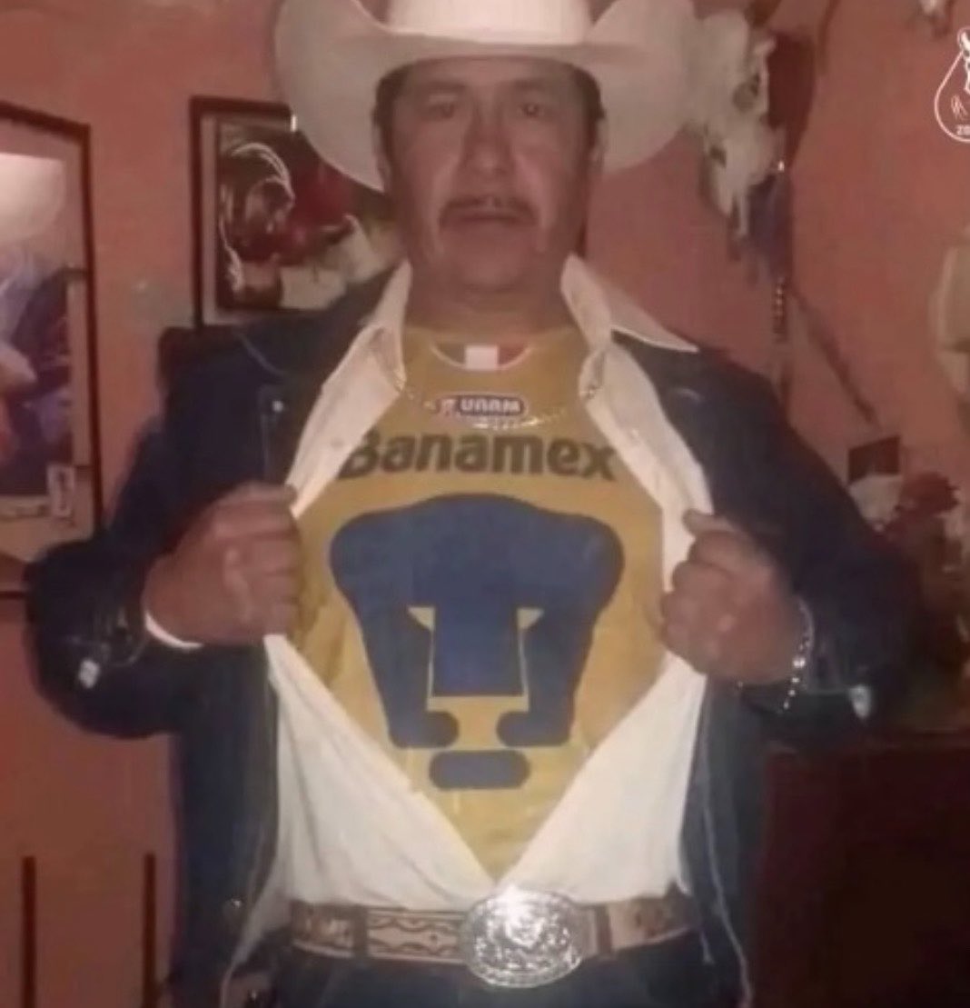 lvscarrillo's tweet photo. TE AMO PUMAS TE AMO A LA VERGA ESE ES MI EQUIPO CABRONES https://t.co/tOtqrfRUvm