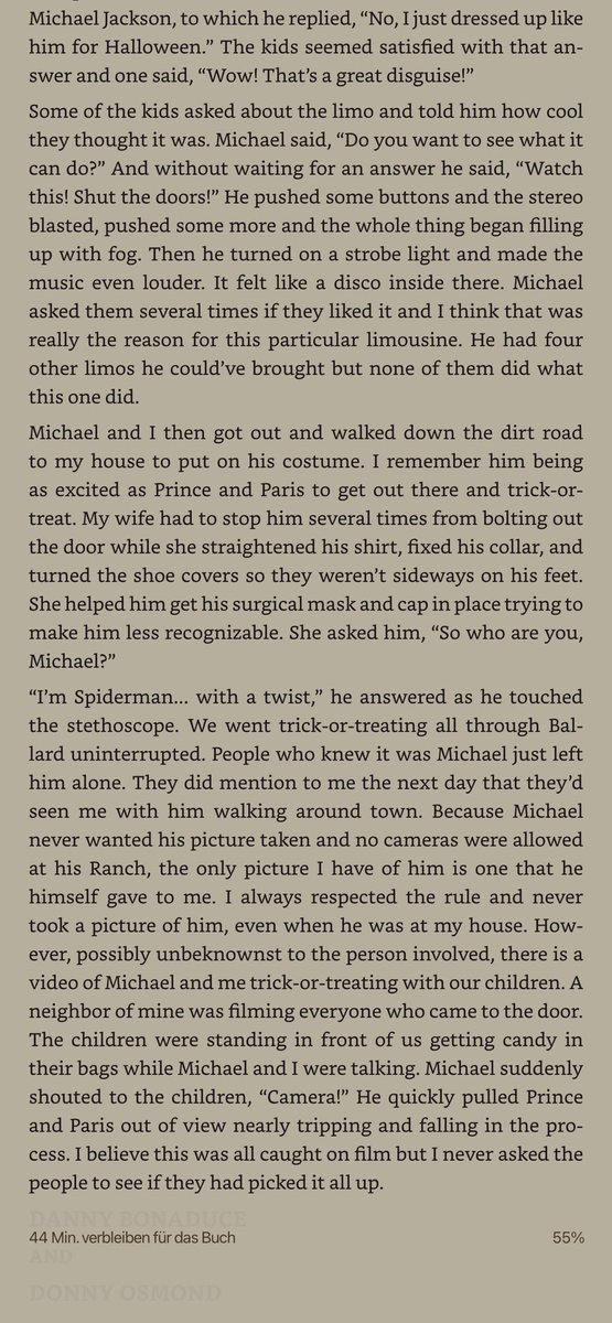LiberianGirl779's tweet photo. mini thread - funny little story when Michael went trick or treat 😂😂😂

“One year Michael, Prince, and Paris came over to the house on  Halloween to go trick-or-treating with us. Prince and Paris had costumes enough not to be recognizable. Michael, on the other hand, wore a surgical cap and mask, a Spiderman shirt, a stethoscope around his neck, Spiderman shoe covers, and seemed to be quite recognizable as Michael Jackson in a poor disguise. However, no one stopped him all night to get his autograph or speak with him.” 1/x