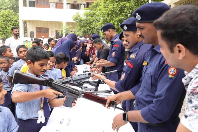 Image from रायगड पोलीस-Raigad Police (@RaigadPolice)