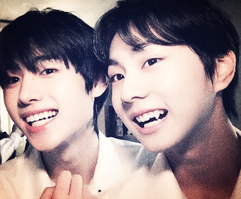 fukonean's tweet photo. I choose #ENHYPEN at #2026MAMAVOTE. https://t.co/xUBYCBUFJO