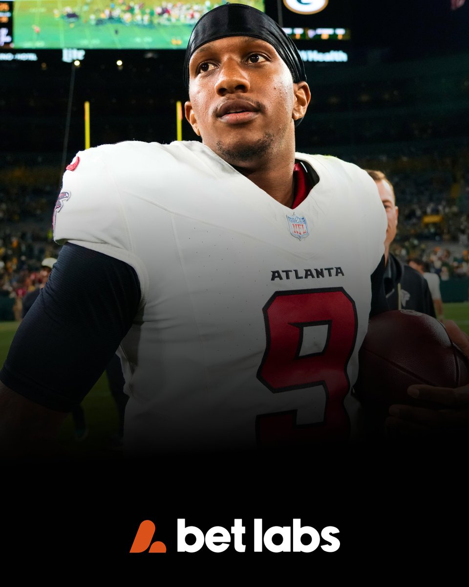 Bet_Labs's tweet photo. Divisional dogs are 23-10 ATS this season. That is the 2nd best start ATS in the Super Bowl era 🐶

🚨 Falcons +2.5 at Bucs 
🚨 Vikings +3.5 at Lions
🚨 Broncos +1.5 vs Chiefs
🚨 Colts +10 at Jags
🚨 Eagles +4.5 at Commanders
🚨 Browns +3.5 at Steelers
🚨 Dolphins +7.5 vs Pats https://t.co/Gy8y9JSgaf