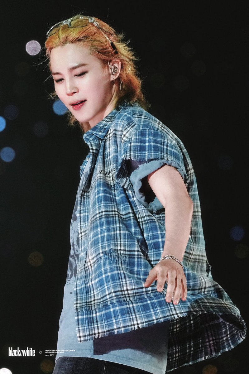 JIMIM_of_BTS's tweet photo. 🔷🔷🔷  #JIMIN  🔷🔷🔷 https://t.co/4iBR3dfufy