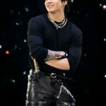 Photo by Nicolle - VI A BTS EN L.A ⟭⟬⁷ ⊚⊝⊜ (@nm9711)