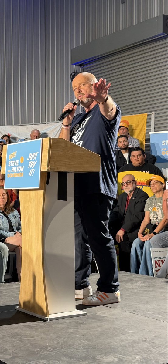 ForRodriguezd28's tweet photo. Steve Hilton Rally last night in Van Nuys, CA. The heart of Senate District 20 https://t.co/oSV2IPsCSV