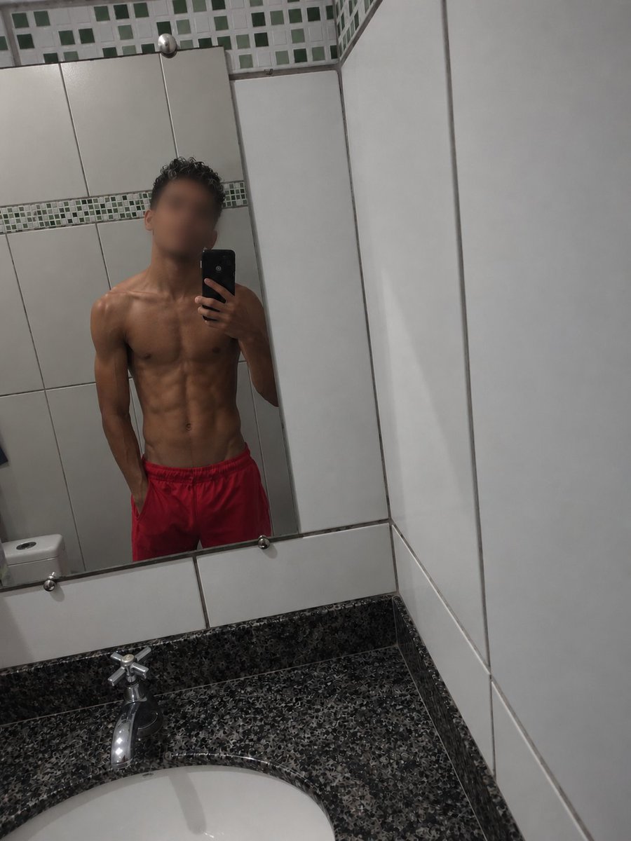 ta15656's tweet photo. So pra sair do anônimo e o povo saber quem e o chato que tá comentando akKSKSKSKAA https://t.co/ORKpsr90Kf