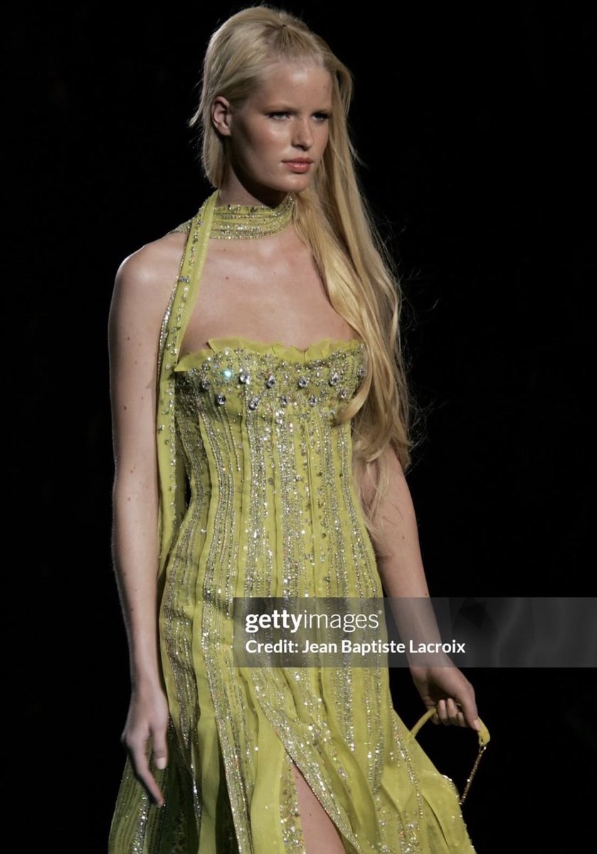 virgoessence's tweet photo. Elie Saab, SS 2005 https://t.co/S3Ppxwo28L