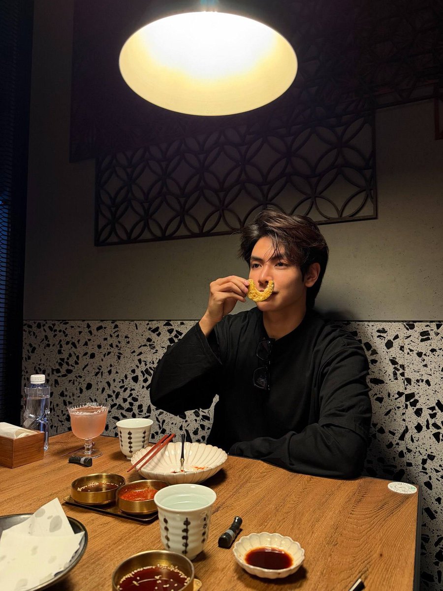 rattakorn_pch's tweet photo. ᅠ

ᅠᅠ

ᅠᅠ                        🍜

ᅠᅠ

ᅠ https://t.co/cqmQh4qTHH