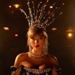Photo by The Swift Department (@TaylorSwiftDept)