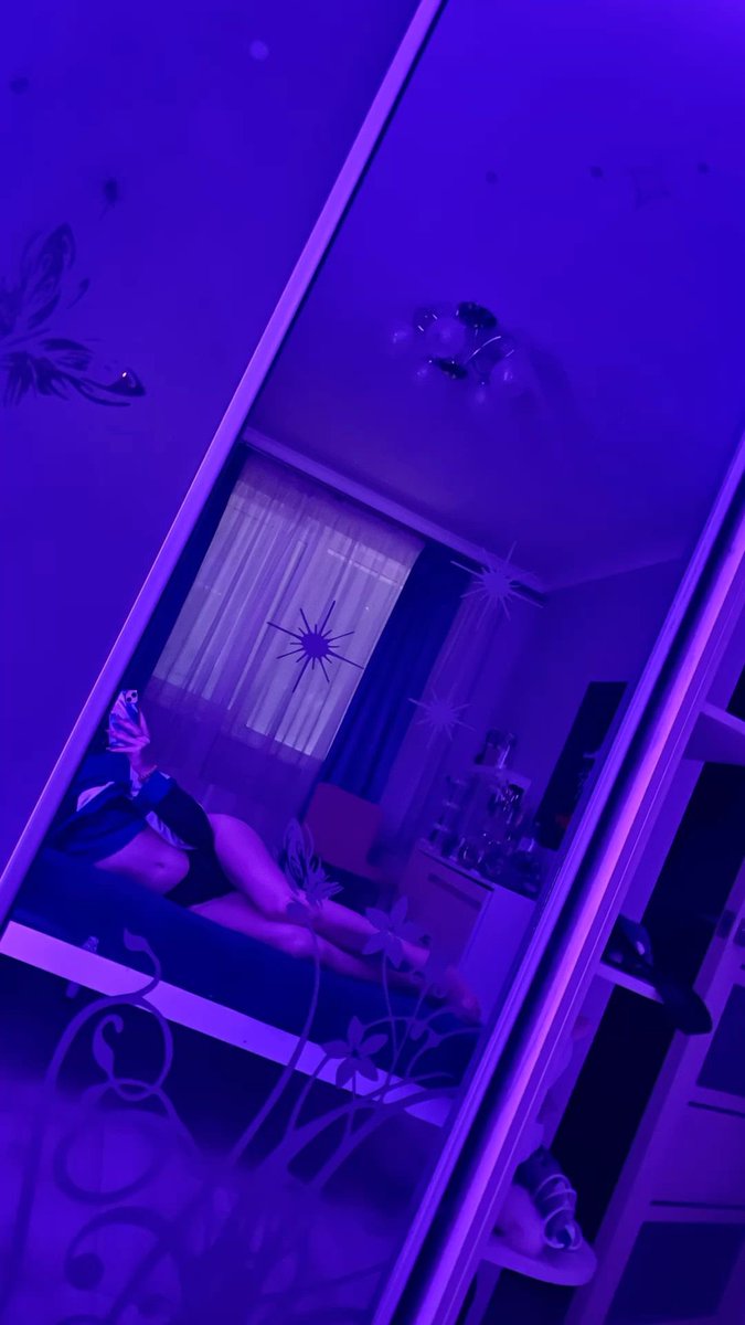 islaxoxo111's tweet photo. my halloween costume ask me what I am 🤭 #Discord https://t.co/ww1nmAWzBq
