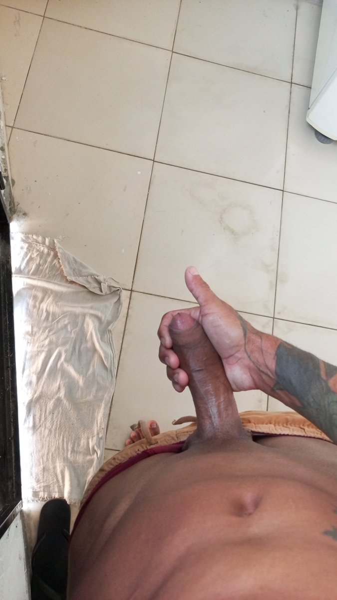 LttleStuart's tweet photo. As gay falar tanto mal de mim mais no aplicativo que dar o cu pra mim 😋😂✌️🔥🍆❤️🌶️ minha pika no teu cu viado https://t.co/5IiDvMqpyK