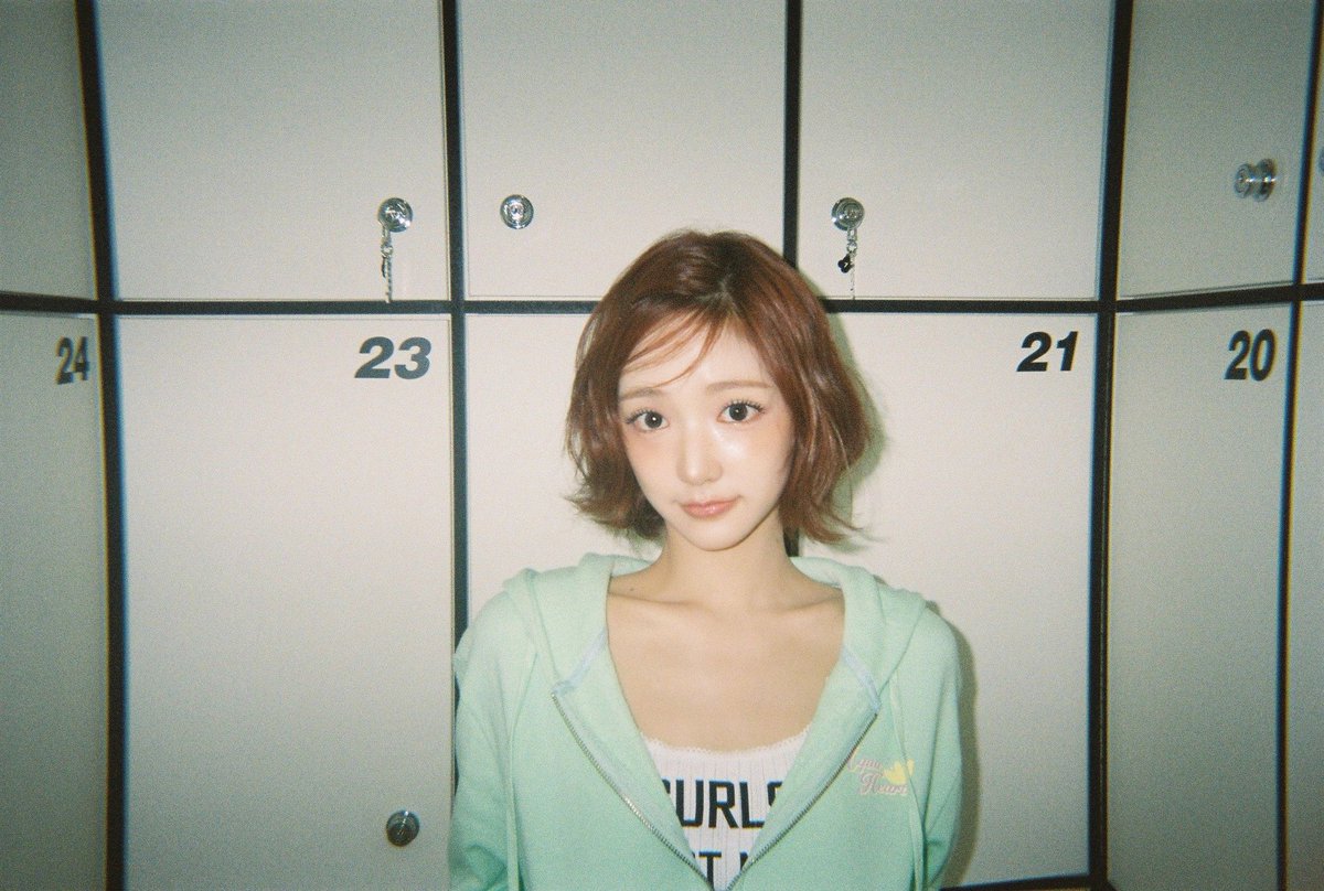 jiyubbl's tweet photo. 250729 🐌💬

#지유 #JIYU #KiiiKiii #키키 https://t.co/TPpHDaz3ul
