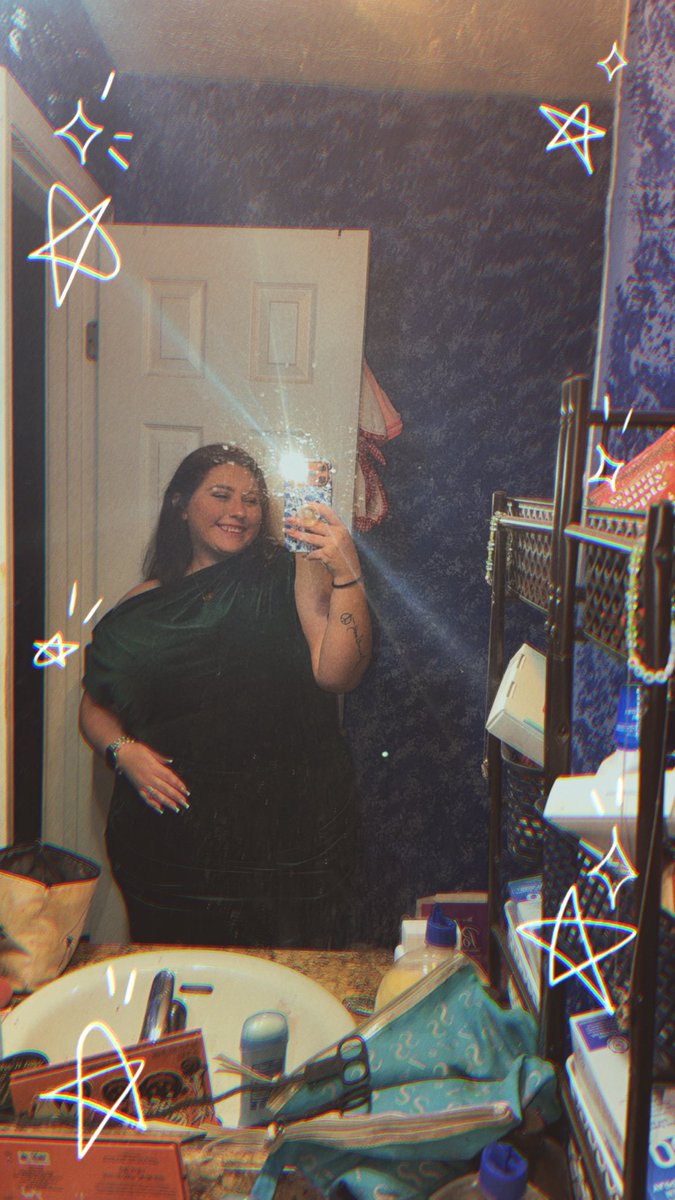 thetexmextapes's tweet photo. anyway! here’s me looking hot while being fat! https://t.co/EZfripYcRh