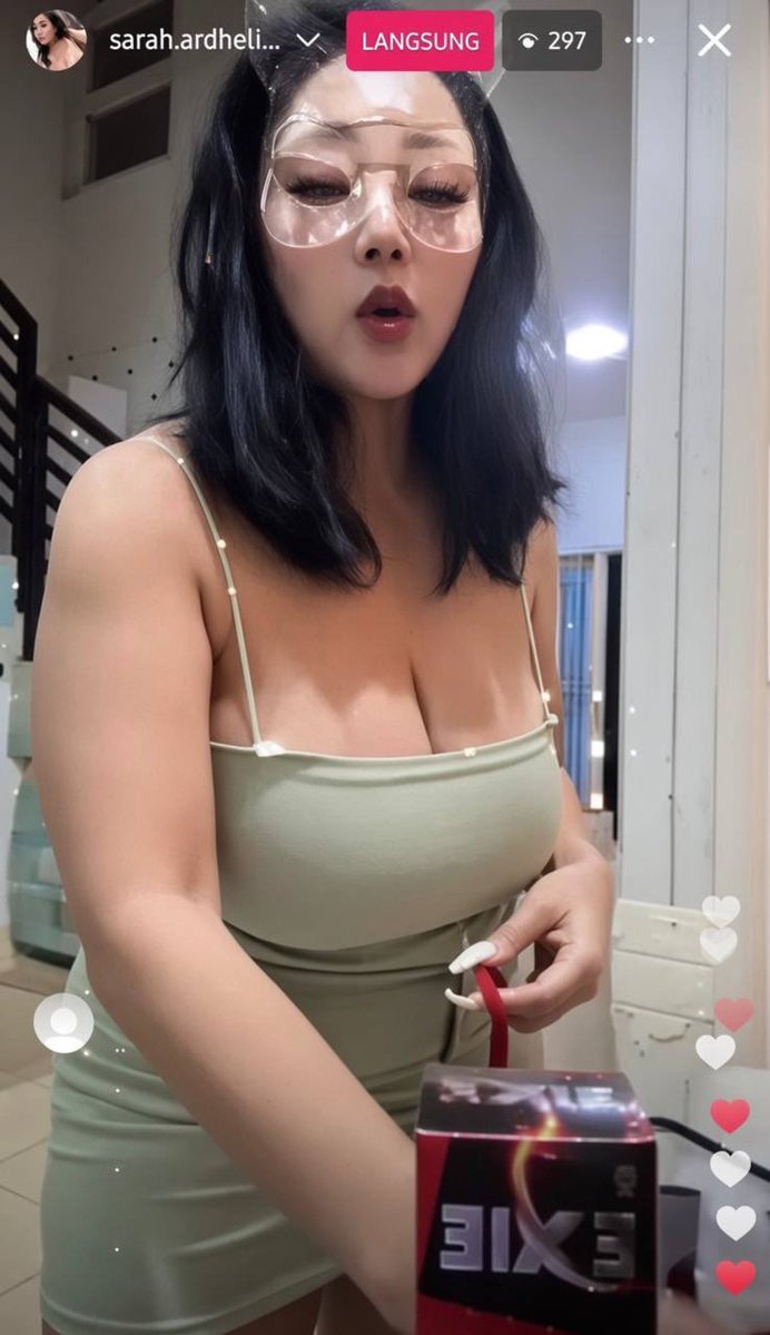 creezieu's tweet photo. Bund Sarah Ardhelia sambil live aman??

https://t.co/YNReGQHGa8 https://t.co/msTUViVdkm
