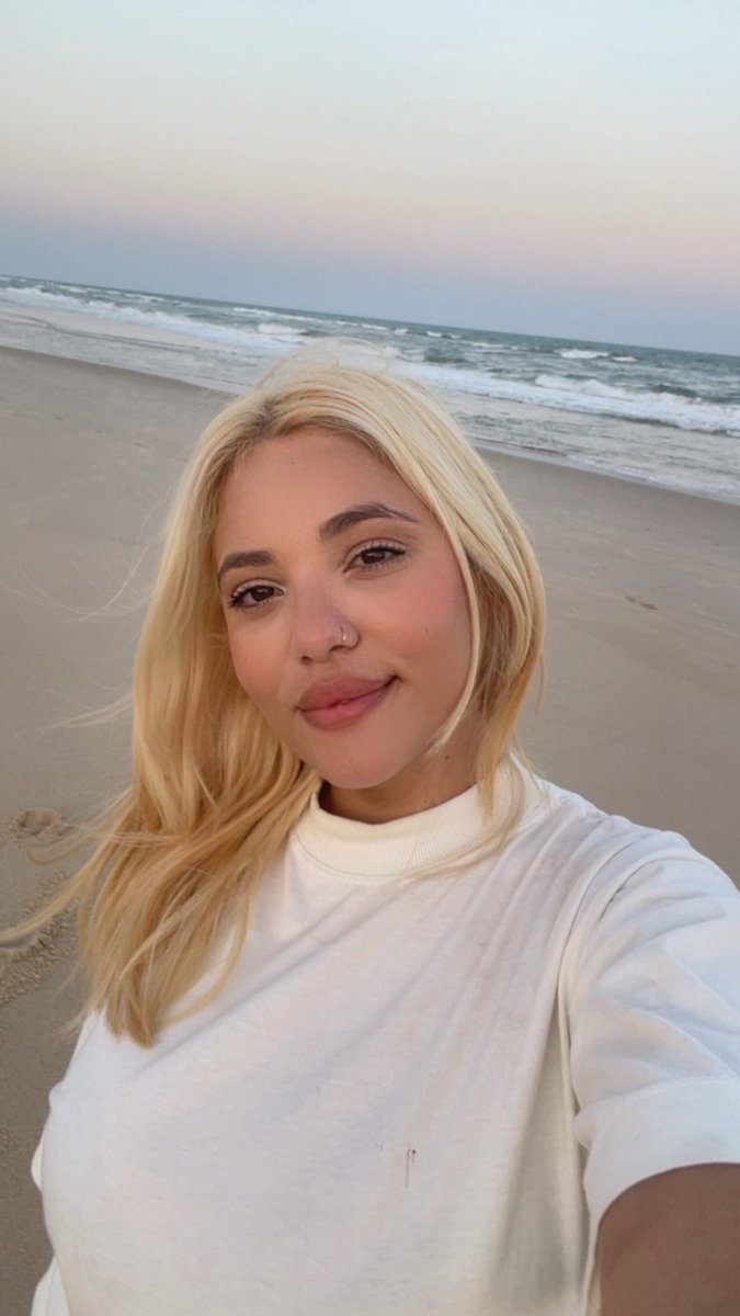 eunivia_'s tweet photo. 🌊☀️ https://t.co/U4Tk1zZzQY