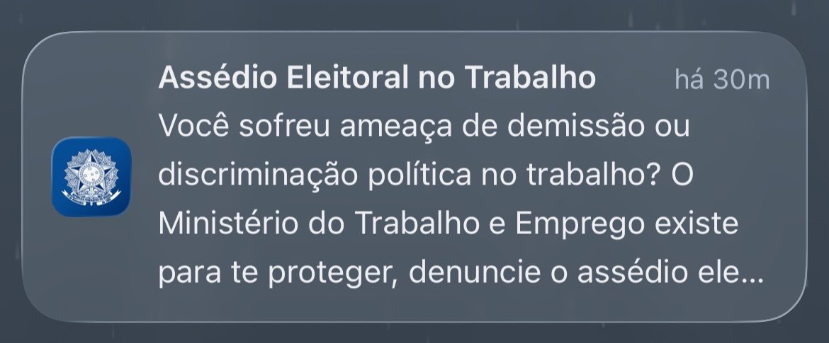 lazarorosa25's tweet photo. 🚨 GOLAÇO DO GOVERNO LULA! 

O aplicativo da Carteira de Trabalho está enviando notificações para que todos os trabalhadores denunciem ameaças e perseguição política no ambiente de trabalho. Você aí que criou o movimento "demita um petista", prepare-se, pois será responsabilizado. É CRIME! 🔥