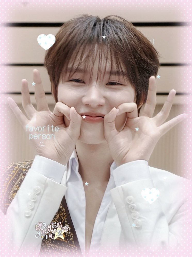 yayeeyaimor's tweet photo. favorite person https://t.co/Niuqw6pGQC